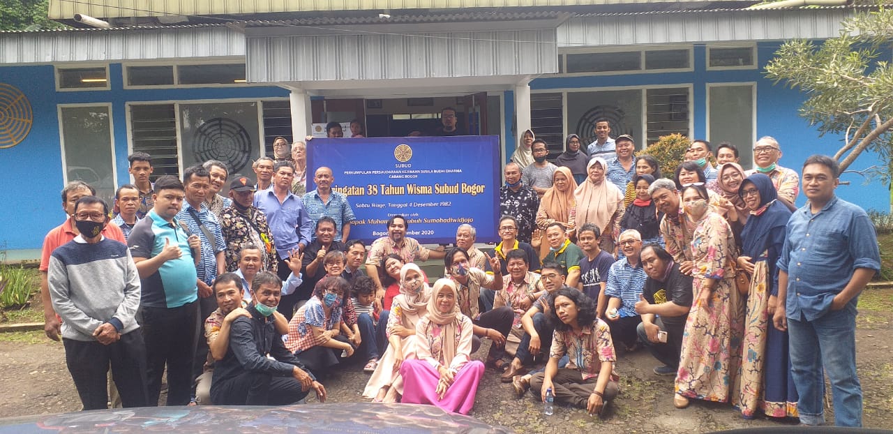 Foto bersama usai acara Perinngatan 38 Tahun Wisma Subud Bogor